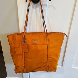 TUMI  bag